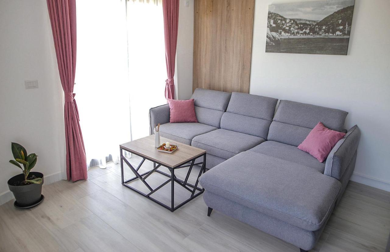 Allure Apartments Ulcinj Buitenkant foto